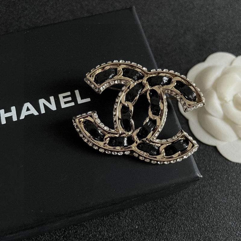 Chanel Brooch 05yxh19